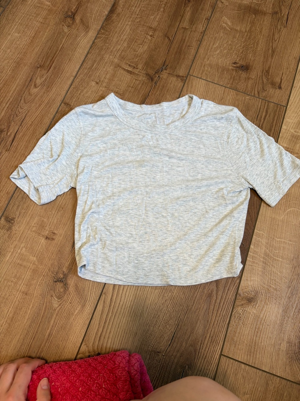 lululemon athletica Light Gray Cropped Tee